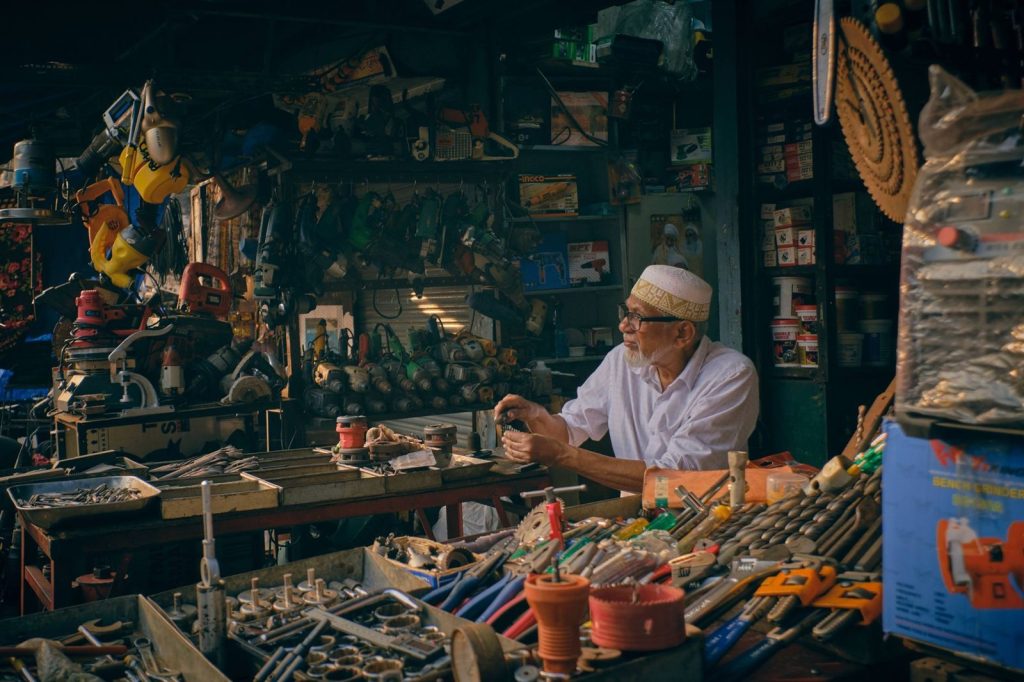 Free Tools Jamaican Small Businesses Can Use to Build a Better Website